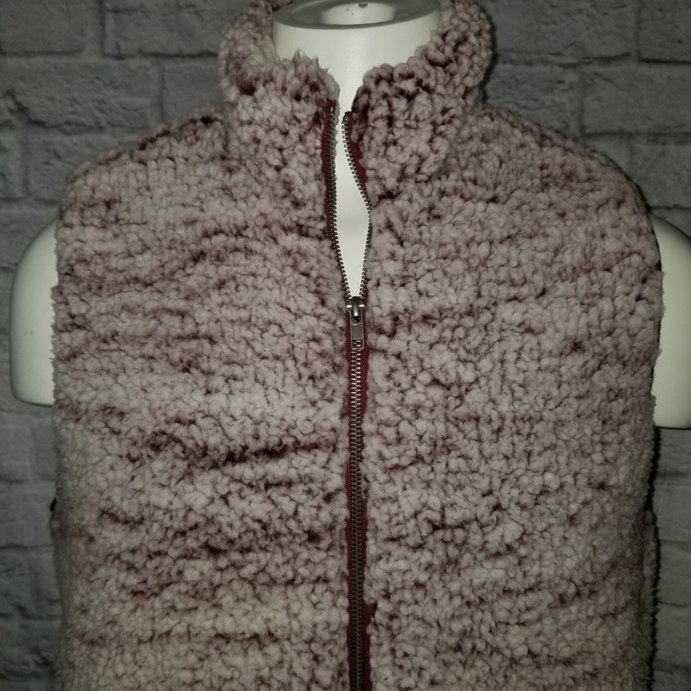 Thread & Supply Arctic Fleece Sherpa Vest